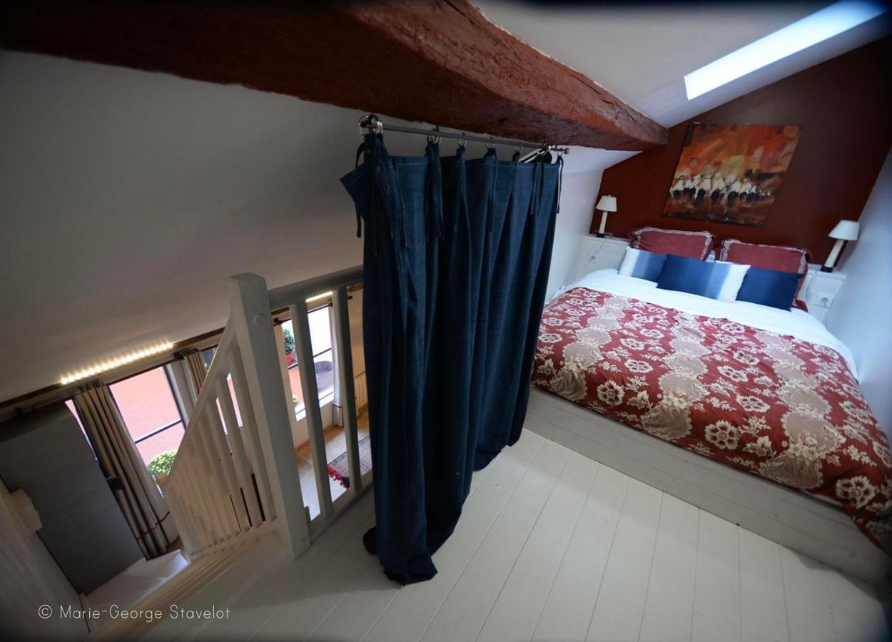 Voyage… Villa Нойер-сюр-Соран Екстериор снимка